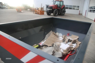 New | in-Stock 2026 BMC SYNTRA 800 Broadcast Spreaders Pennsylvania US | Zimmerman Farm Service #1410291