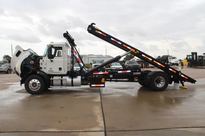 New | in-Stock 2025 MACK MD6 Rolloff Trucks Texas US | Roll Off Truck World #1491872