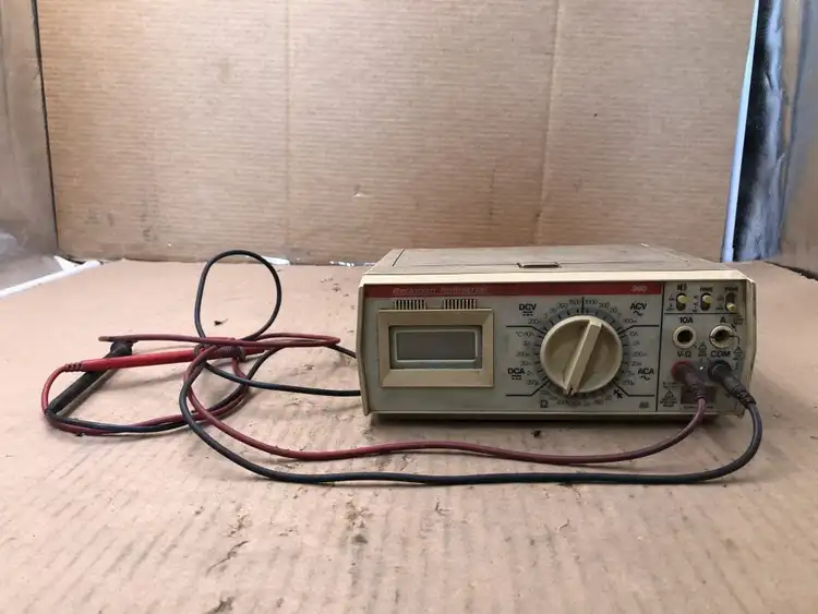 Used _UNKNOWN_ _UNKNOWN_ Digital Multimeters Pennsylvania US | Moses B Glick #1013354