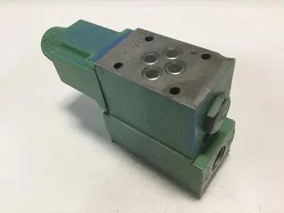USED VICKERS DG4V37AMWH40