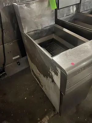 Used FRYMASTER _UNKNOWN_ Cookers / Coolers / Fryers Florida US | BAM Discount Restaurant Equipment #1373128