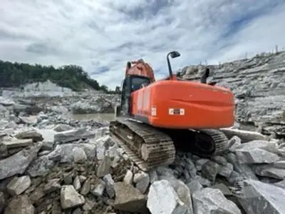 Used 2013 HITACHI ZX290 LC-5 Crawler Excavators Maine US | Big D Heavy Equipment #1557019