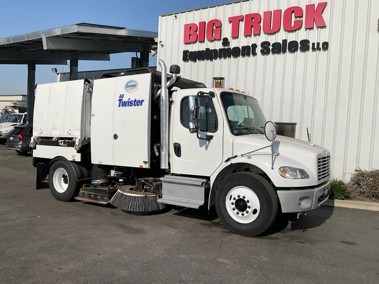 Used 2017 FREIGHTLINER M2 Street Sweeper California US | Big Truck & Equipment #1412307