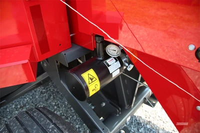 New | in-Stock 2024 MASSEY FERGUSON 1842S Square Balers Pennsylvania US | Zimmerman Farm Service #1409865