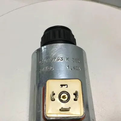 USED REXROTH 54WE10E6733/CG24N9K4T06
