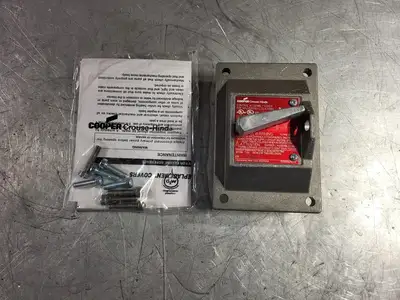 NEW CROUSE-HINDS DSD937 SA
