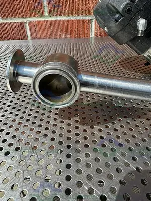USED 3 ITT PURE FLO ADVANTAGE STAINLESS STEEL DIAPHRAGM VALVE W/ 1" SANITARY FITTINGS