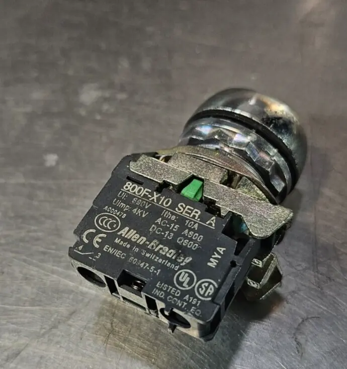 Allen Bradley 800F-X10/A Push Button green (BIN541)