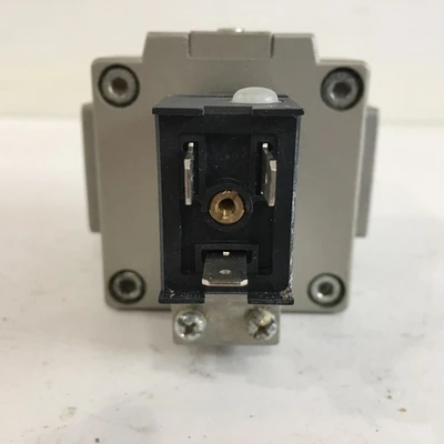 USED SMC VG342R-3DZ-04N