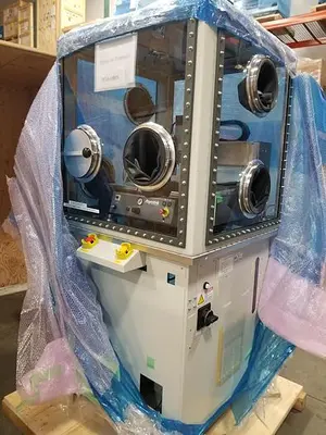LANTEC GLOVEBOX WITH ASYMTEK FLUID DISPENSE SYSTEM DUAL HEAD