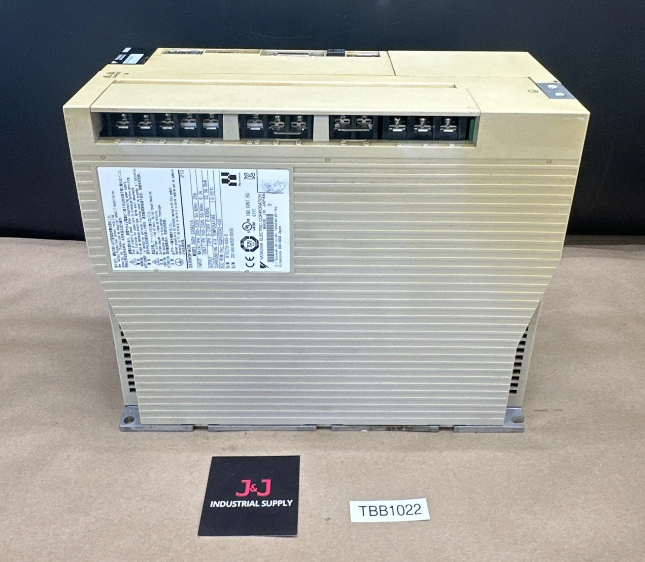 USED Yaskawa SGDV-330A21A