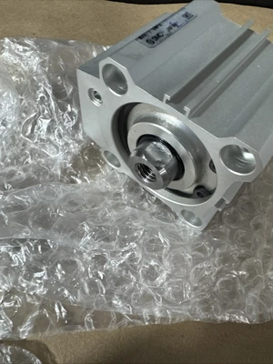 NEW SMC CDQP2B40-10D-M9NVM
