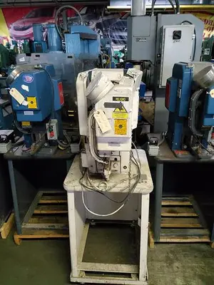 Used EDWARD SEGAL HL0152 Eyelet & Transfer Presses CA | B & B RIVET MACHINE #1231959
