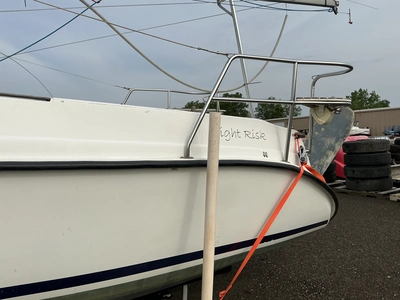 USED 1998 HUNTER TBD