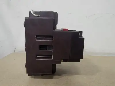 USED CUTLER-HAMMER C10EN3
