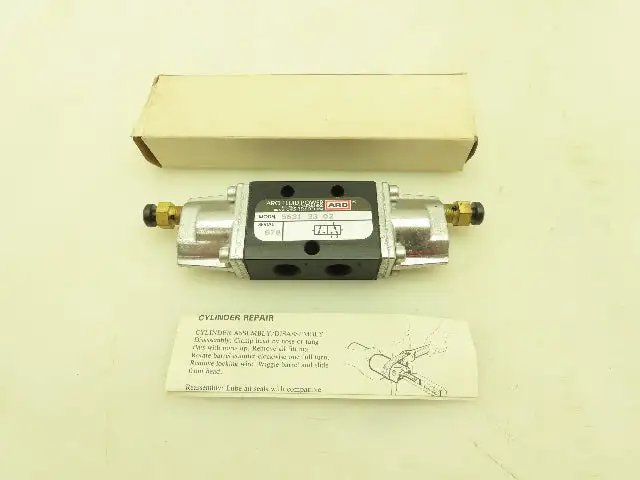 Aro 5631 33 02 Manual Pneumatic Air Valve 3-Way NC 1/4" NPT
