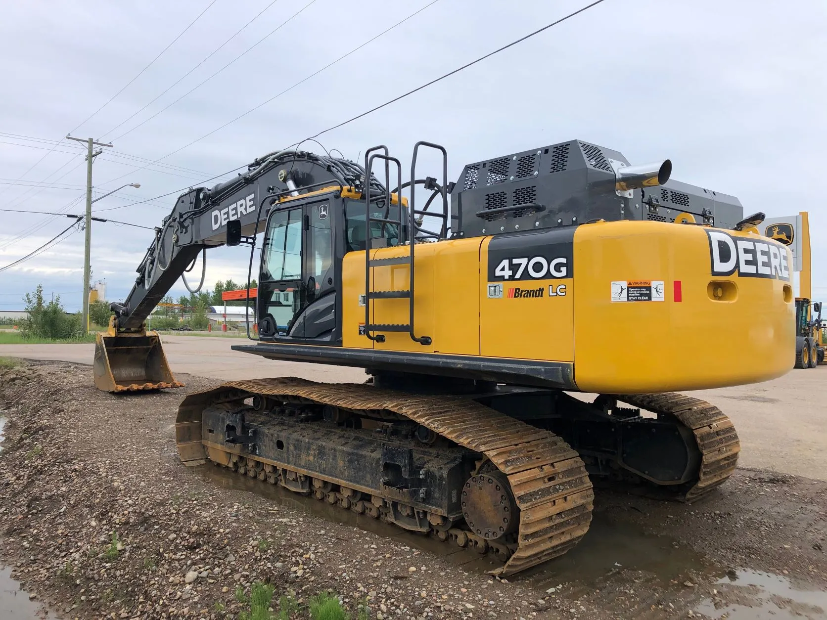 USED 2023 Deere 470G LC
