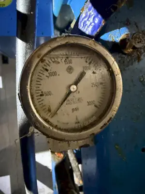 3,000 PSI LEADER ENGINEERING FABRICATION HEAT PRESS. STOCK #0432026
