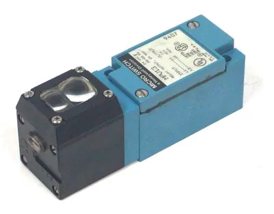 NEW HONEYWELL MICROSWITCH MPP1V133-003 PHOTOELECTRIC SENSOR MPP1V133003