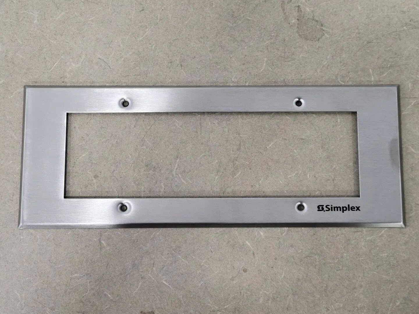 NEW SIMPLEX 0748260