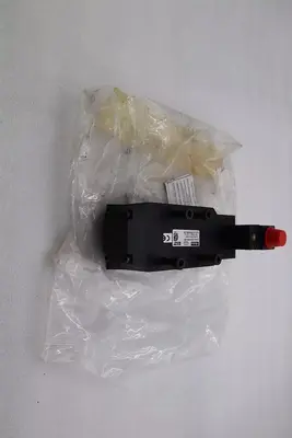 NEW Parker HE3WXBBL53B Double Solenoid Valve 3 POSITION STOCK L-597