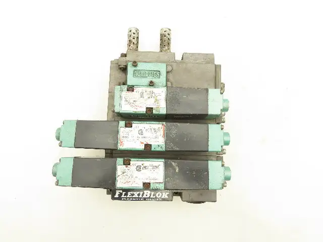081SS600M000061 Pneumatic Flexiblok Manifold 3 Spool Valve 24VDC
