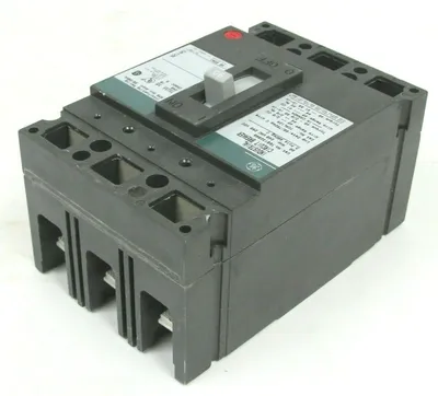 NEW GENERAL ELECTRIC TEB132090 CIRCUIT BREAKER