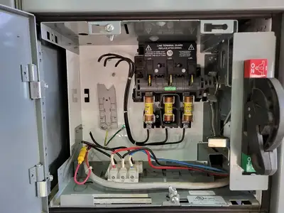 CENTERLINE 2100 Low-Voltage MCC Section SN-X-LRXX19/1, 600V, 1600A, 3-Ph