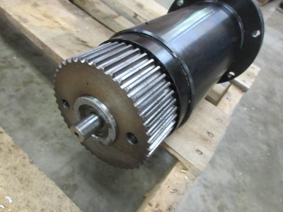 USED 1997 USED HAAS PARTS AND TOOLING CAT40 VF SERIES 7500 RPM SPINDLE