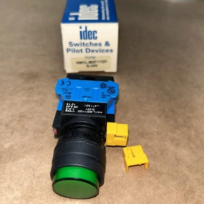 (1) IDEC HW1L-M2F11QDG-24V (1) HW1S-2TF20,(1) HW4B-V4F11-R  NIB