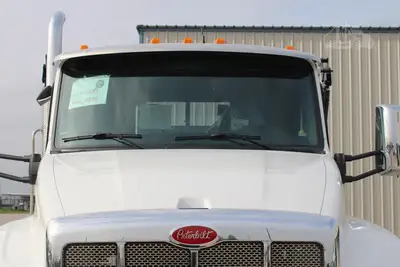 New | in-Stock 2027 PETERBILT 548 Rolloff Trucks Texas US | Roll Off Truck World #1492000
