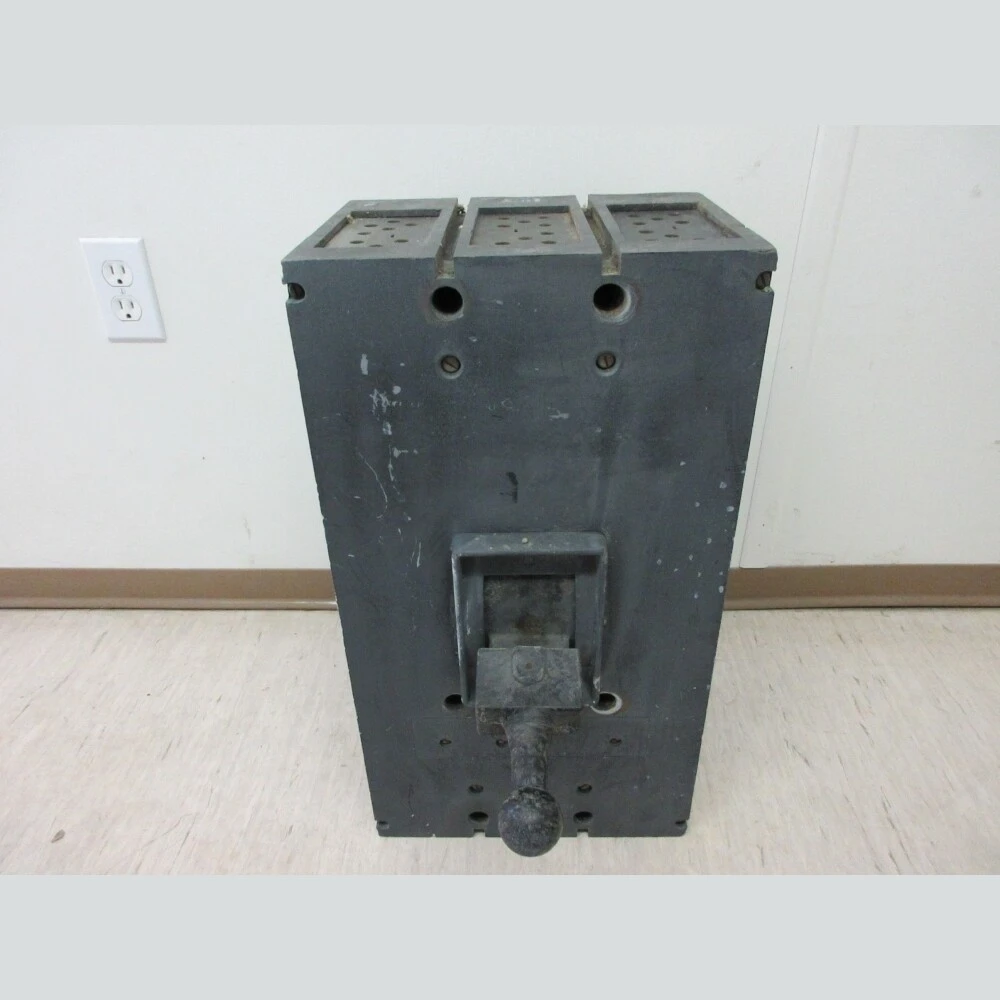 1600 amp Westinghouse 3 pole PB breaker
