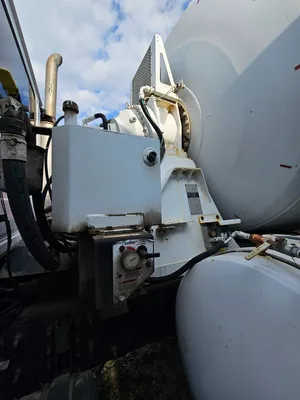 MACK Granite Commercial trucks | Iron Listing (7)