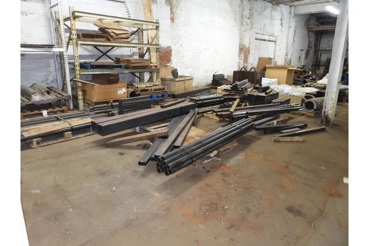 Used _UNKNOWN_ _UNKNOWN_ Commercial Materials & Supplies Ohio US | Thompson Auctioneers #1370811