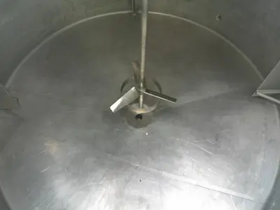 SPC9204  Tank 650 gallon vertical tank, 20 psi @ 260F jacket, 1.5 hp top mounted agitator, dish