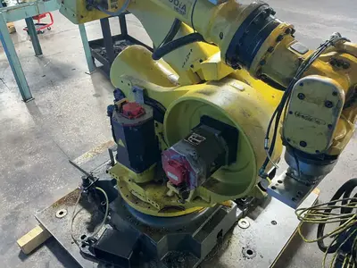 Used 2004 FANUC R2000IA 165F Robots Ohio US | HGR 24 #1566798