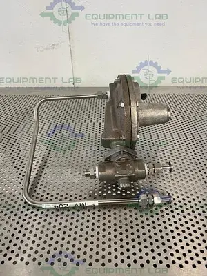 USED FISHER CONTROLS Y690AHM PRESSURE REDUCING REGULATOR