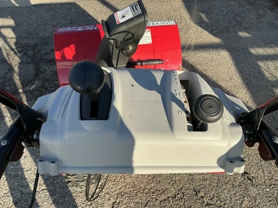 Used HUSKEE SUPREME 31AE6KKH731 Snow Blowers Michigan US | Miedema Asset Management Group #1484140