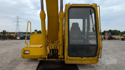 USED 1988 DEERE 490D