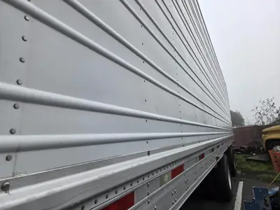 USED 2011 UTILITY 53FT