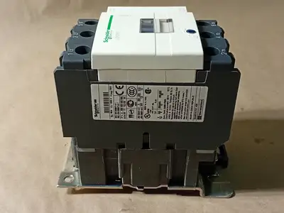 NEW SCHNEIDER ELECTRIC LC1D40F7
