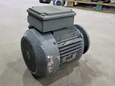 USED SEW-EURODRIVE DFT90L4