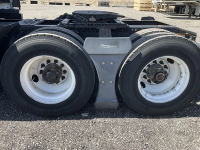 USED 2016 FREIGHTLINER CASDCADIA