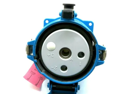 NEW MELTRIC CORP. 37-24052-S33-NC RECEPTACLE CONNECTOR 200A 3724052S33NC