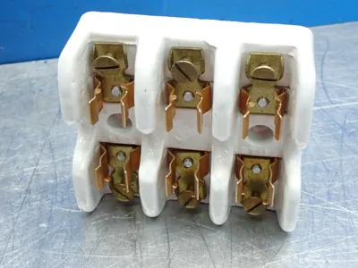 New | in-Stock LEVITON 8906 Fuse Accessories Ohio US | HGR 24 #884214
