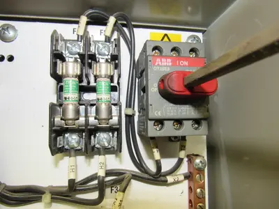 Daykin LTFS-09 U Electric Transformer Disconnect 250 VA PRI: 480V SEC: 120V