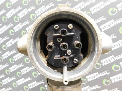 Solartron Schlumberger PG3040-100-18-21-19-XX-13 Pressure Transmitter 30VDC Used