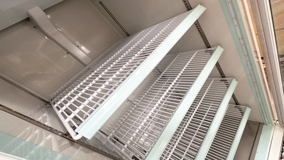 171-0365 31" Single Glass Door Self Contained Freezer