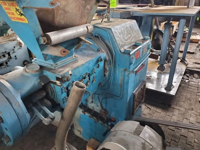 Nakata 90mm Rubber Extruder