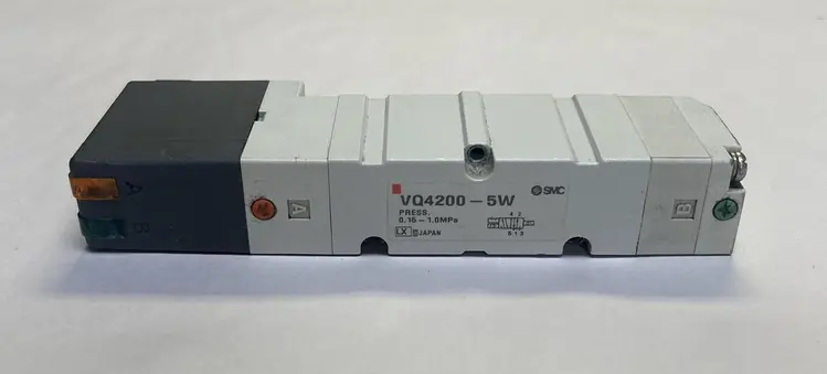Used SMC VQ4200-5W Solenoid Valves | Surplus Asset Holdings #1216294